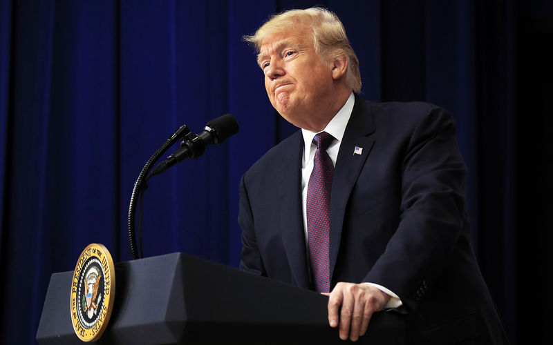 Трамп извинился за низкие цены на бензин!