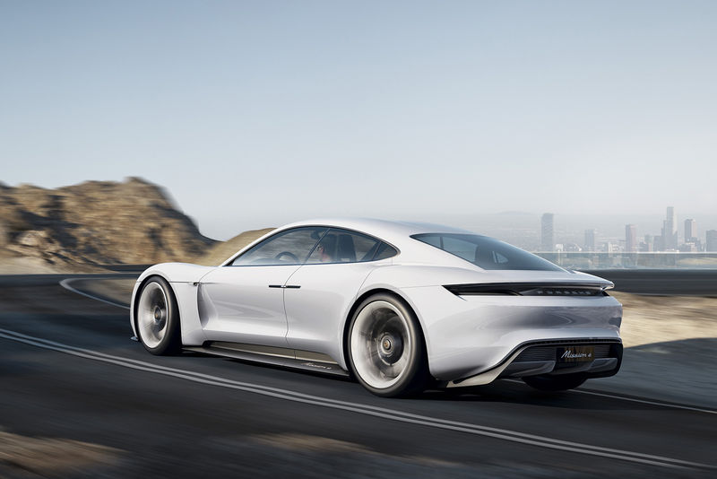 Porsche отказывается от дизелей.